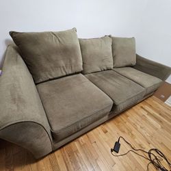 Comfortable 3 seater sofa