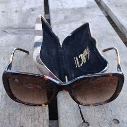 Women's Authentic Burberry Sunglasses 