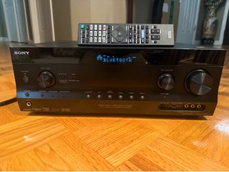 Sony STR-DN1030 Bluetooth AV Receiver W/Remote (Like New)