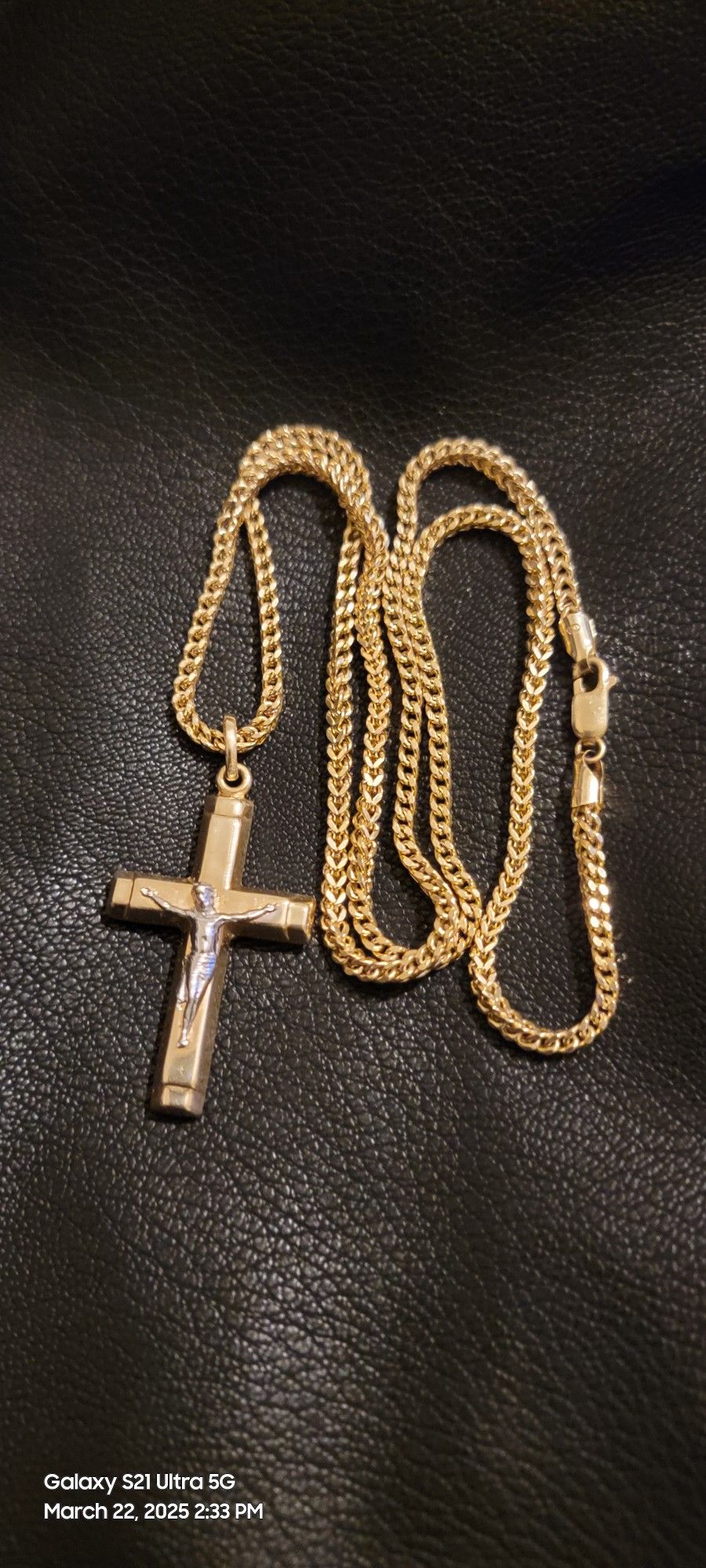 14K GOLD FRANCO CHAIN W/ BEAUTIFUL CROSS