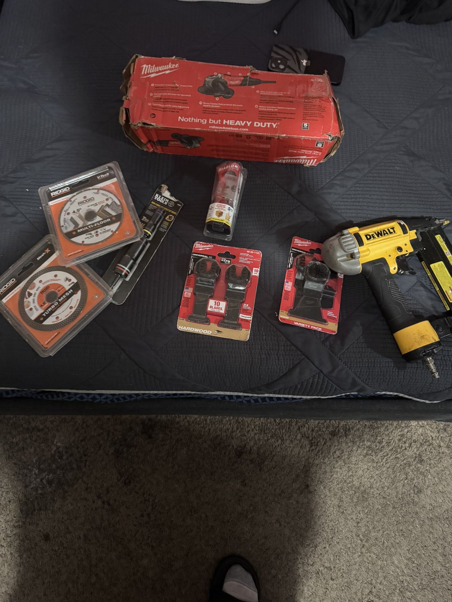 Offer Tool & Speakers