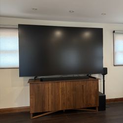 Hisense - 100" Class QD7 Series MiniLED QLED 