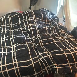 Box Spring And Mattress 