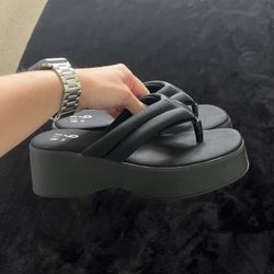 Platform Sandals (Black, Size 7.5)