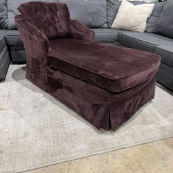 Chaise Lounge Chair - Plum Fabric - USA Made - Just Cleaned - Comfy - Delivery Available 