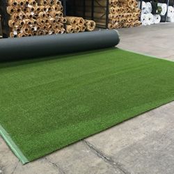 TOP DOG TURF Remnants Sale