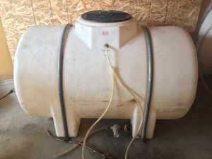 Photo 325 gl. Horizontal Fresh Water Storage Tank