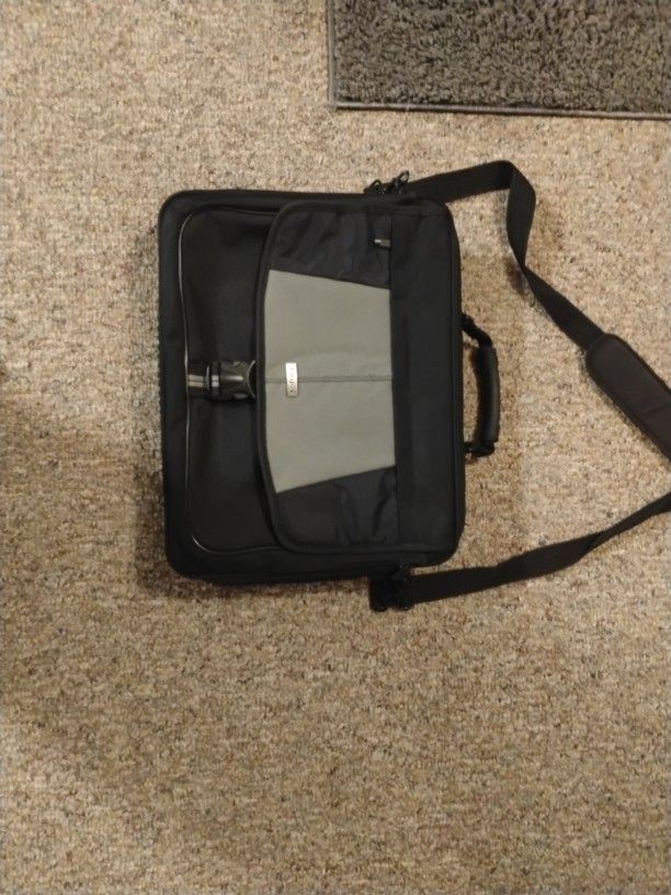Targus Nylon Laptop Cases & Bag For 16" Laptop