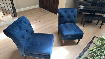 Two Blue Living Room Sitting Chairs