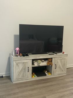 Tv Stand/Media Console