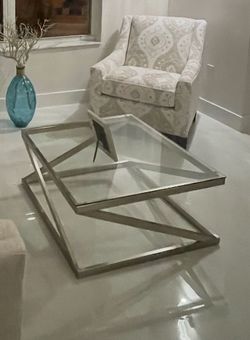 Coffee table & end table (glass) Set of 2