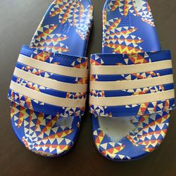 Woman’s Adidas Slides Sandals Size 6 Preowned 