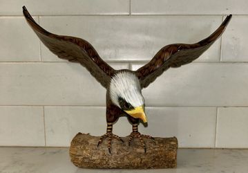 American Bald Eagle Figurine Wood Base
