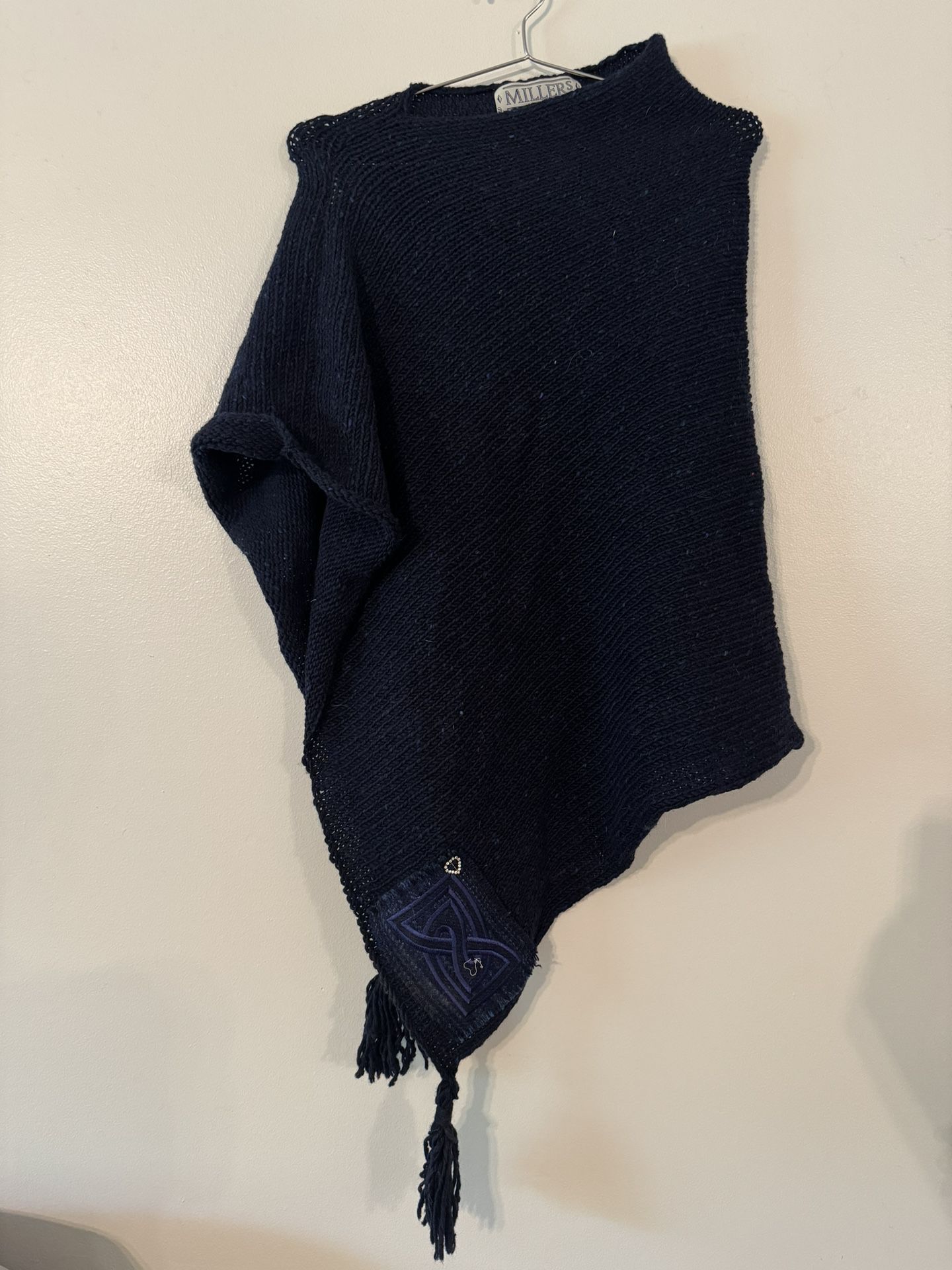 Pull Over Shawl Navy Blue 