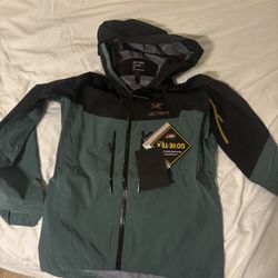Arcteryx Alpha Sv GORETEX (New & Rare Colorway) Men’s Small