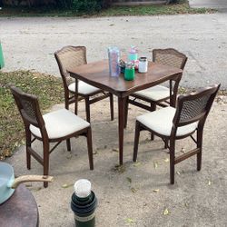Table And 4 Chairs Foldable 