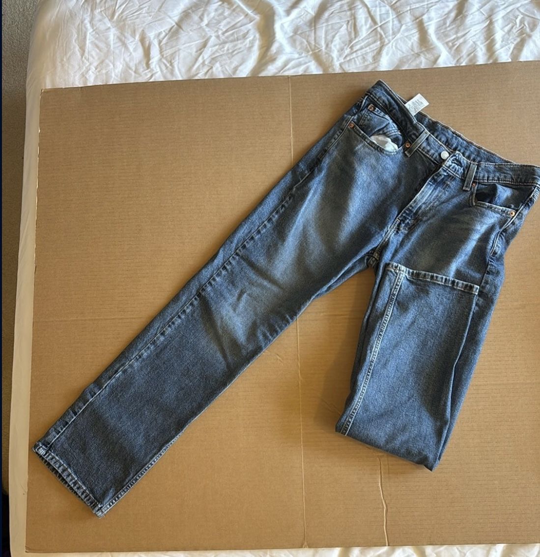 Levi’s 514 jeans
