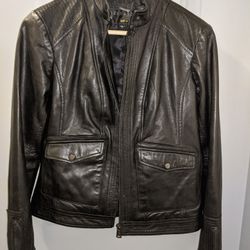 Bernardo genuine leather jacket - size S - like new