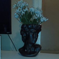 Head Vase 