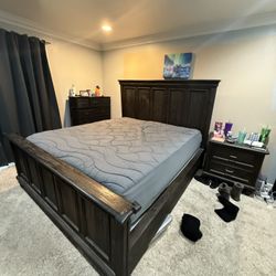 Cal King Wooden Bed 