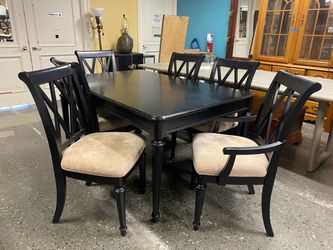 6 Chair Dining Set w/ Leaves