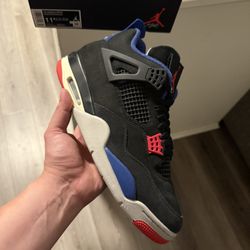 Retro Jordan 4s 