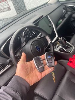 Car Keys N Remotes/ Llaves Con Control
