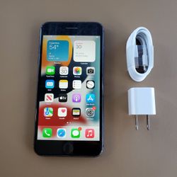 iPhone 8 Plus 256gb - UNLOCKED - Like New  