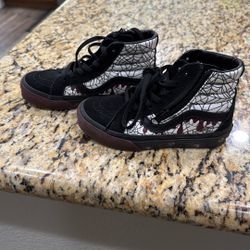 Boys Vans - Halloween Glow In The Dark - Size 12