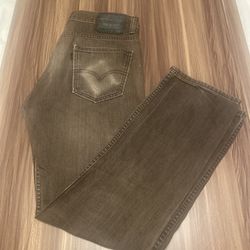 Levi’s Jean Size 33x32                              L