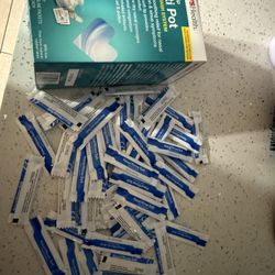 New Seal Box Nettipot   With Additional Refills 