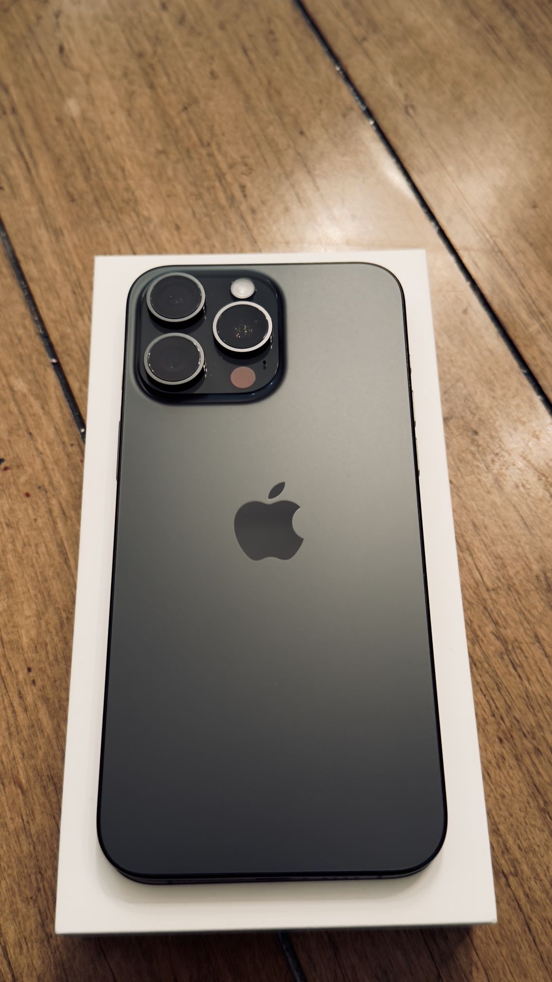 iPhone 15 Pro Max 256GB Titanium Black Unlocked