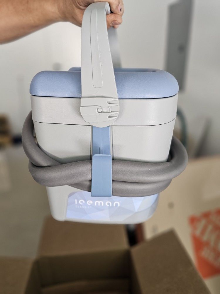 DonJoy IceMan CLASSIC3 Cold Therapy Unit With Universal Pad