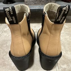 Dr. Martens Size 6 In Women