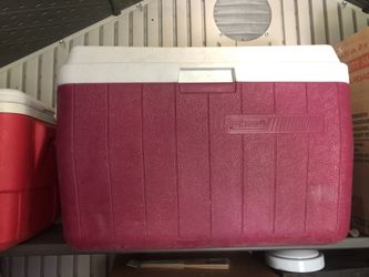 Colmen ice chest