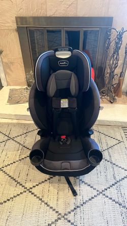 Silla  de carro (children’s car seat)