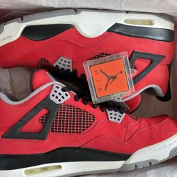 Jordan 4 Retro Toro Bravo