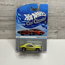 Hot wheels Cool Classic Gold ‘2013 Torbo Mustang / Spectrafrost • Die Cast Metal • Made in Thailand   