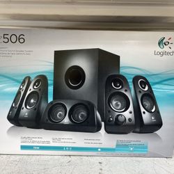 Logitech Z506 Surround Sound Multi Media / Computer Speaker System 