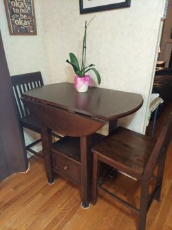 Wood Pub Table With Draw And Collapsible Sides With 2 Chairs