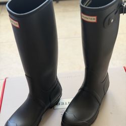 Tall Hunter Rain boots Black Women’s Size 7