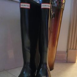 Hunter Boots (Black)