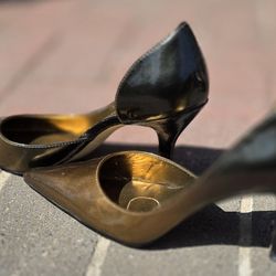 8.5 Anne Klein Patent Leather Heels 