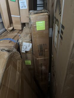 ModernLuxe Modern Shoe Storage Bench with Hidden Storage and Upholstered Cushions