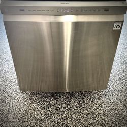 Dishwasher 