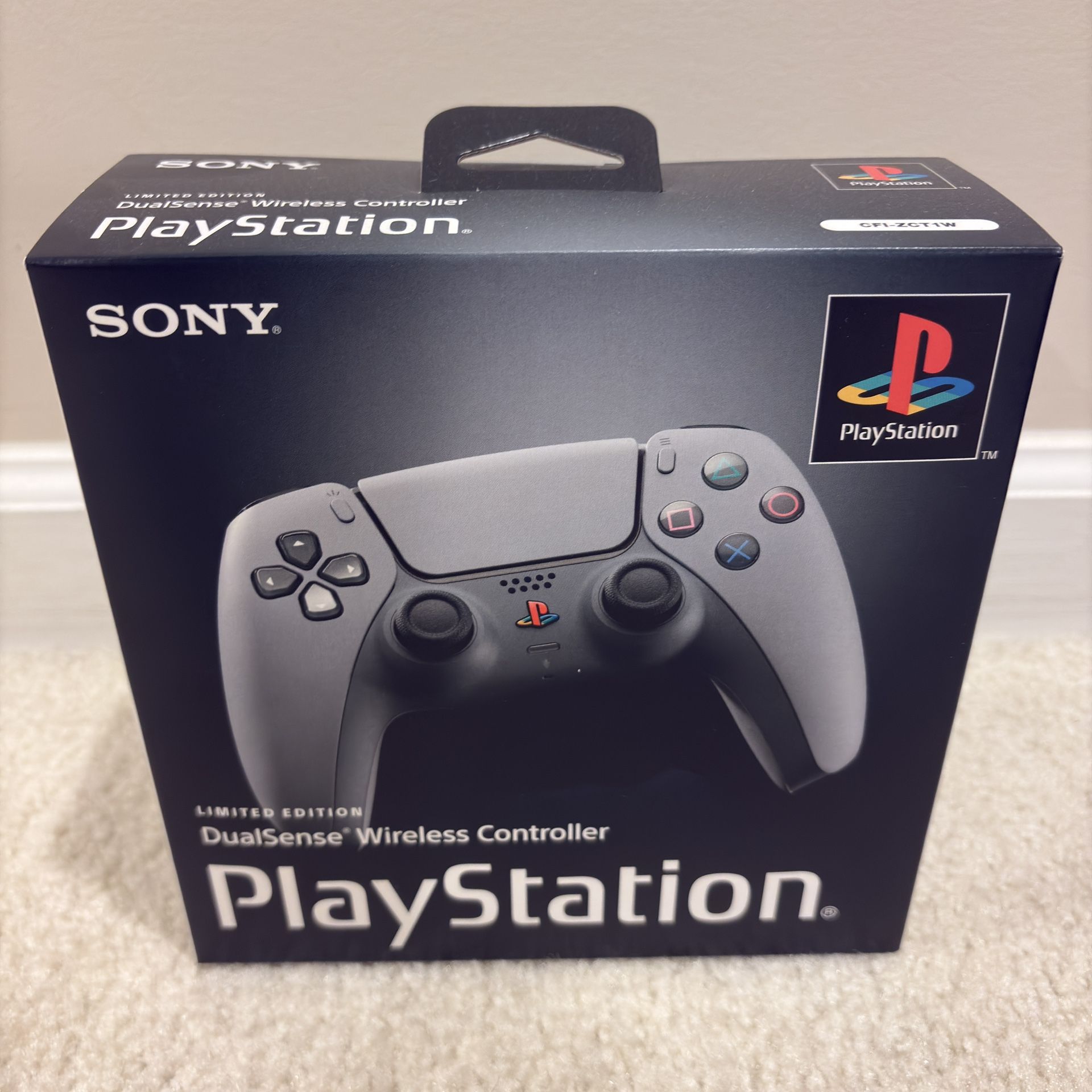 DualSense 30th Anniversary Edition