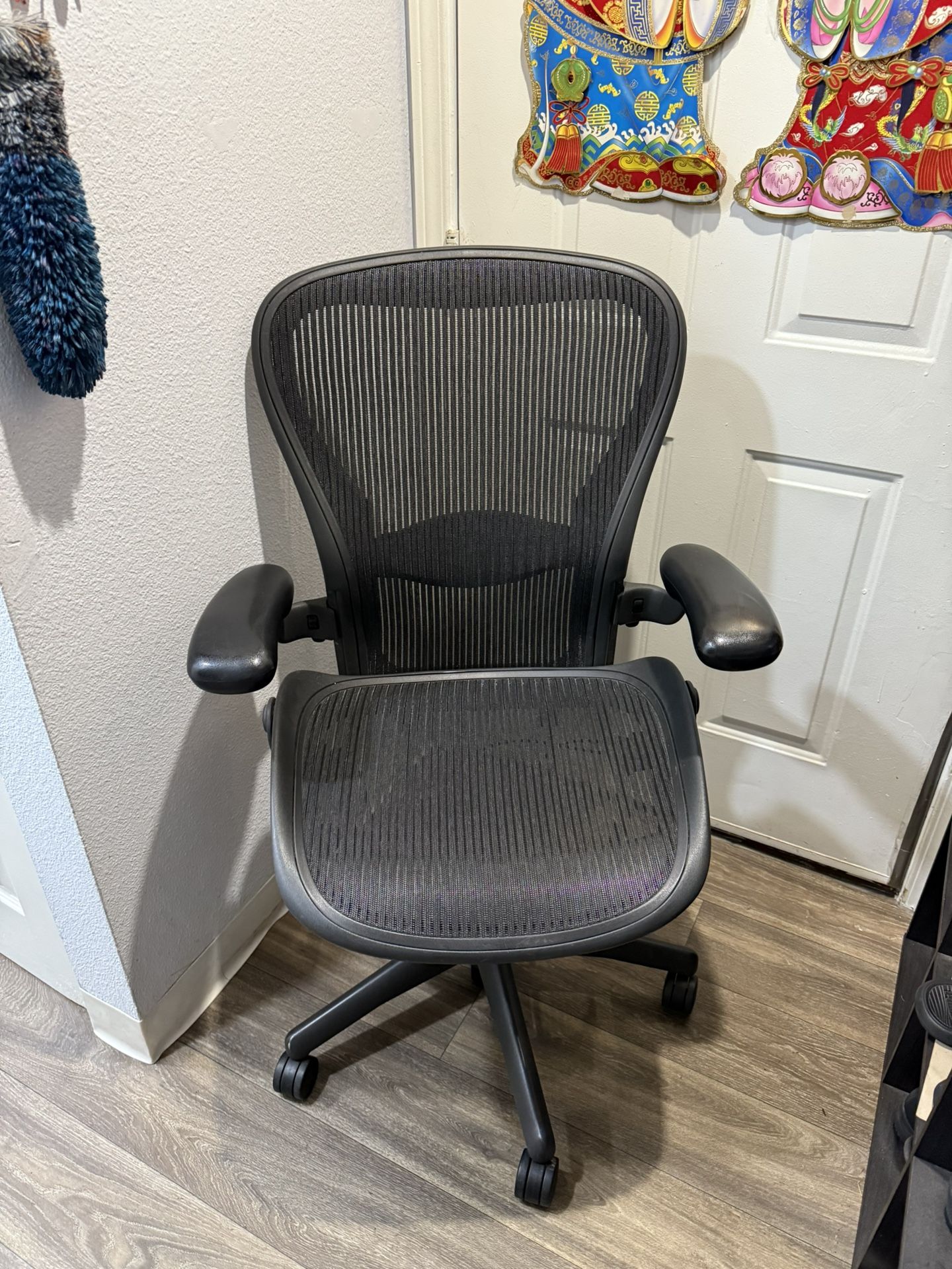 Herman Miller Aeron Office Chair ( SIZE C ) FULLY LOADED !!