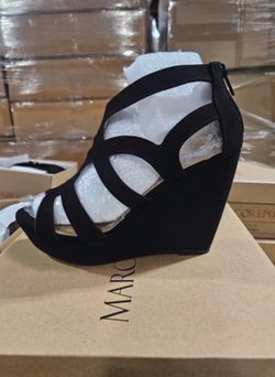 Women’s shoes
