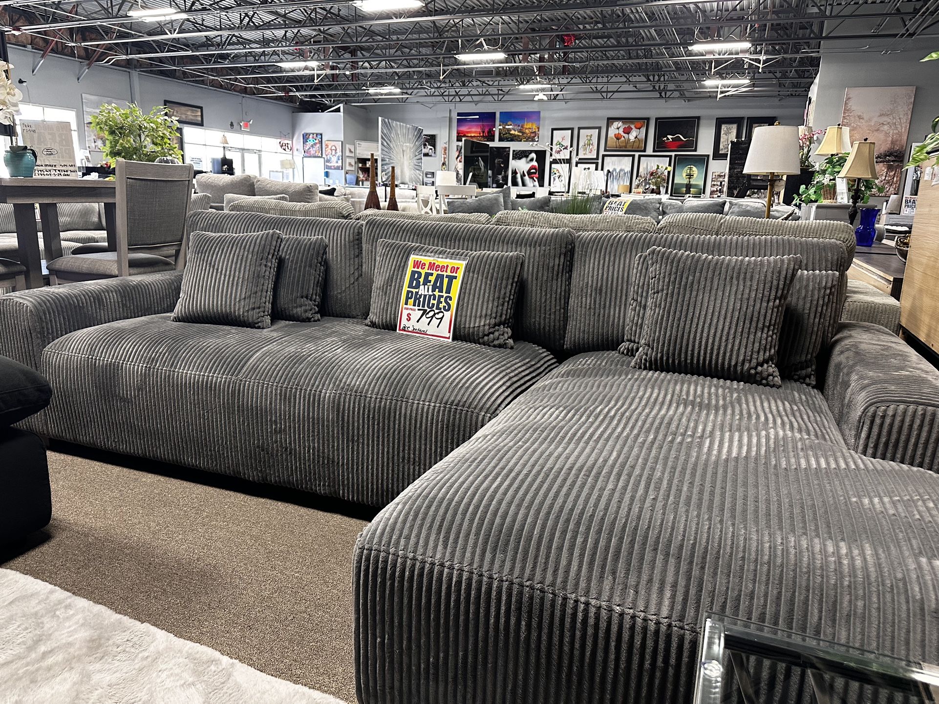 Stunning Sectional! $699 🩶☎️📦