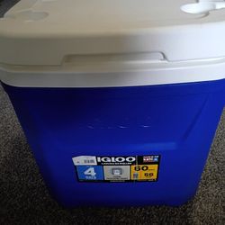 Brand New Igloo Rolling Ice Chest!